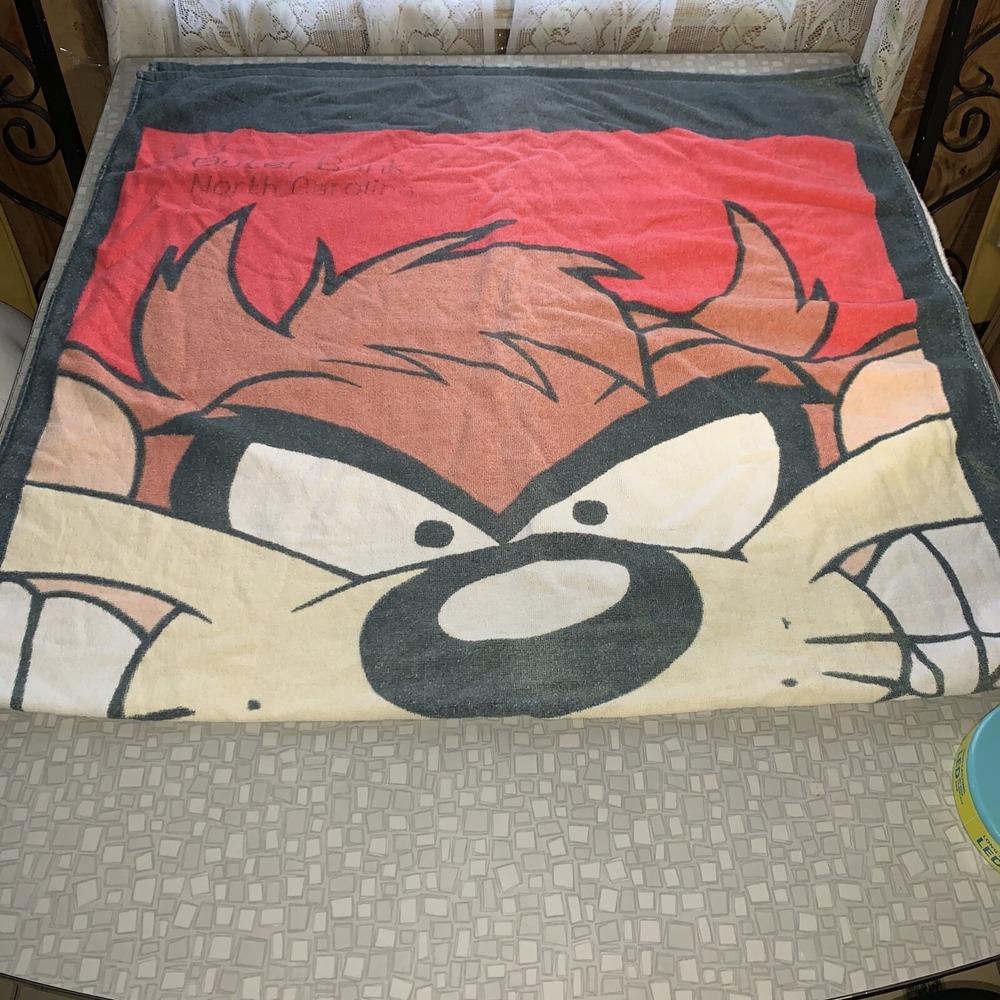 Looney Tunes Beach Towel Vintage 1996 Tazz All Over Outer Banks Nc